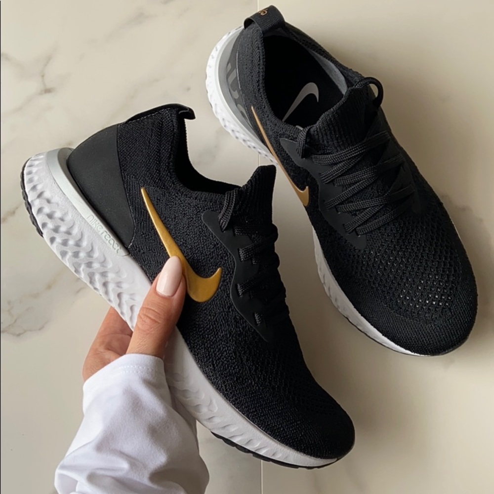 NWT Nike epic react flyknit - Picture 2 of 7